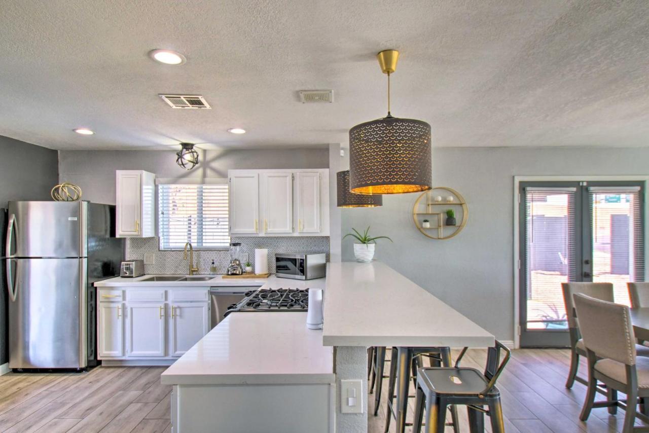 Charming Phoenix Home With Patio About 3 Miles To Dtwn! Exterior photo