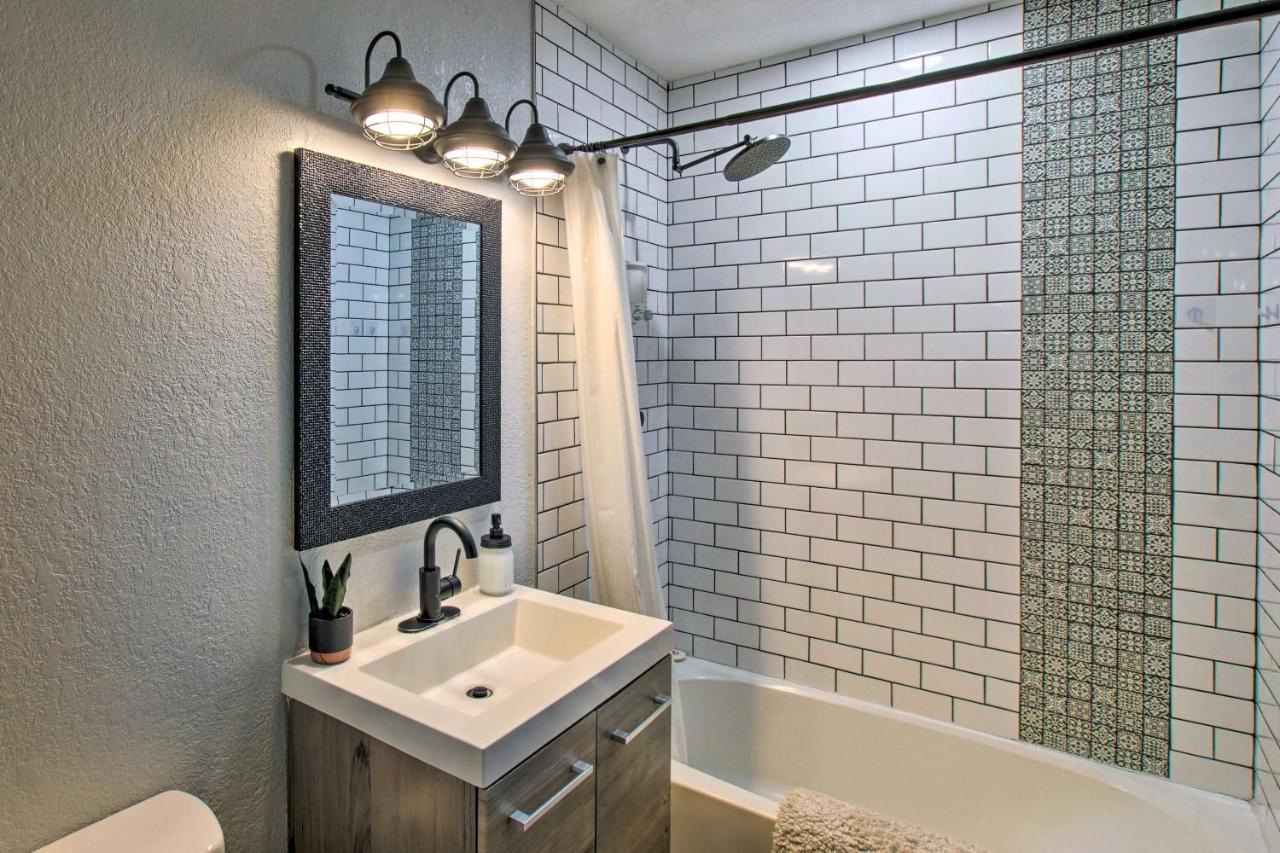 Charming Phoenix Home With Patio About 3 Miles To Dtwn! Exterior photo